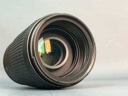 Nikon 70-300mm 4.5-5.6G ED-IF AF-S VR Zoom-Nikkor