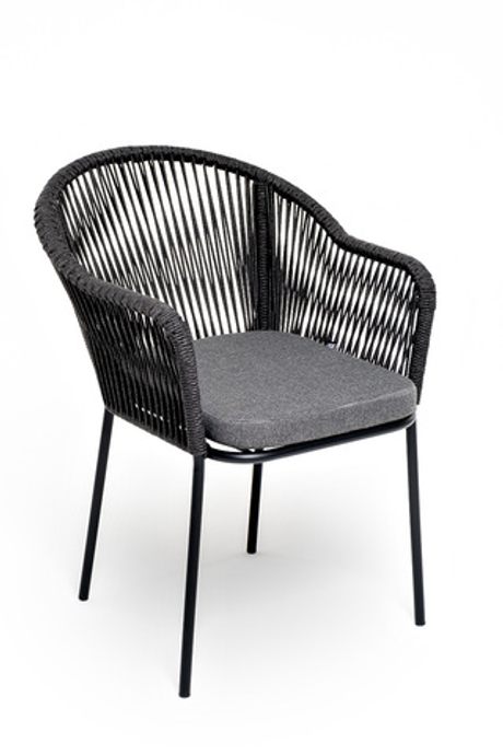 "Лион" стул плетеный из роупа, каркас алюминий темно-серый (RAL7024) муар, роуп темно-серый круглый, ткань темно-серая 027
