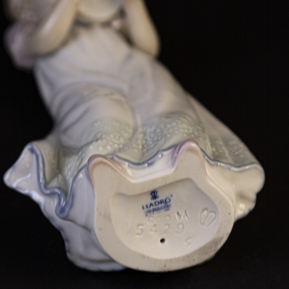 Фарфоровая мануфактура Lladro «Праздничное угощение»