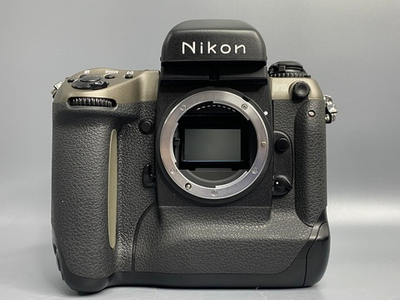 Nikon F5 + MF-28 50th Anniversary Model