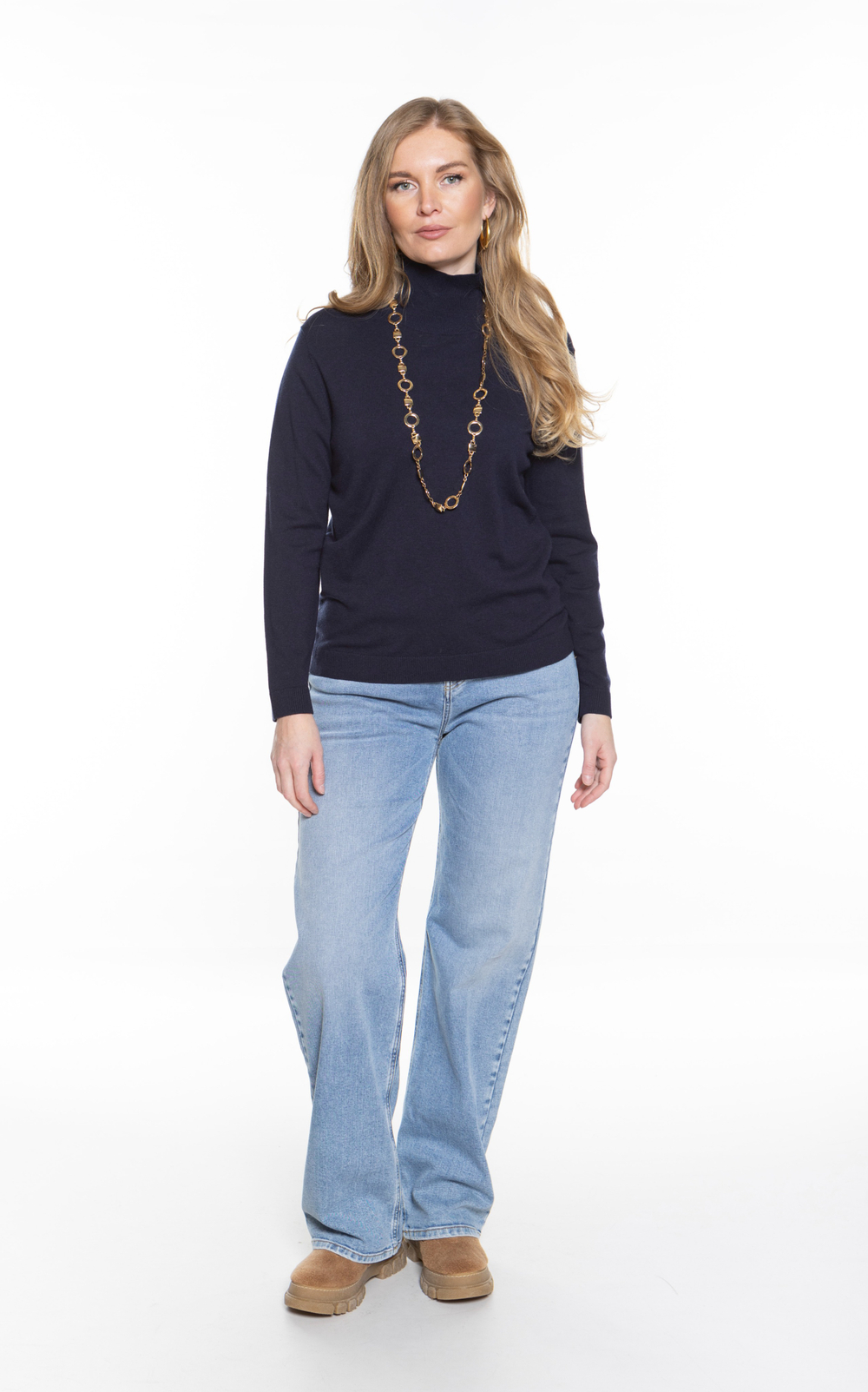 СВИТЕР ИЗ ШЕЛКОВОЙ И ШЕРСТЯНОЙ ПРЯЖИ