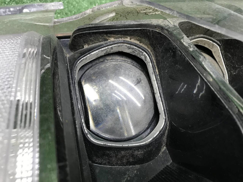 Битая Фара правая Hyundai Santa Fe 4 TM 18-21 LED