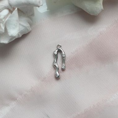 Подвеска в форме капли с фианитами 20*7 мм, родий, П278