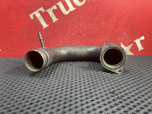 Патрубок системы охлаждения