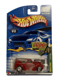 Hot Wheels Treasure Hunt Anglia Panel (2002)