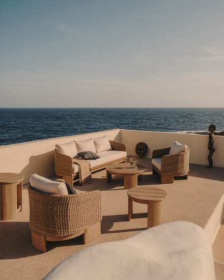 Приставной столик Xoriguer Ø60х43 см из массива эвкалипта