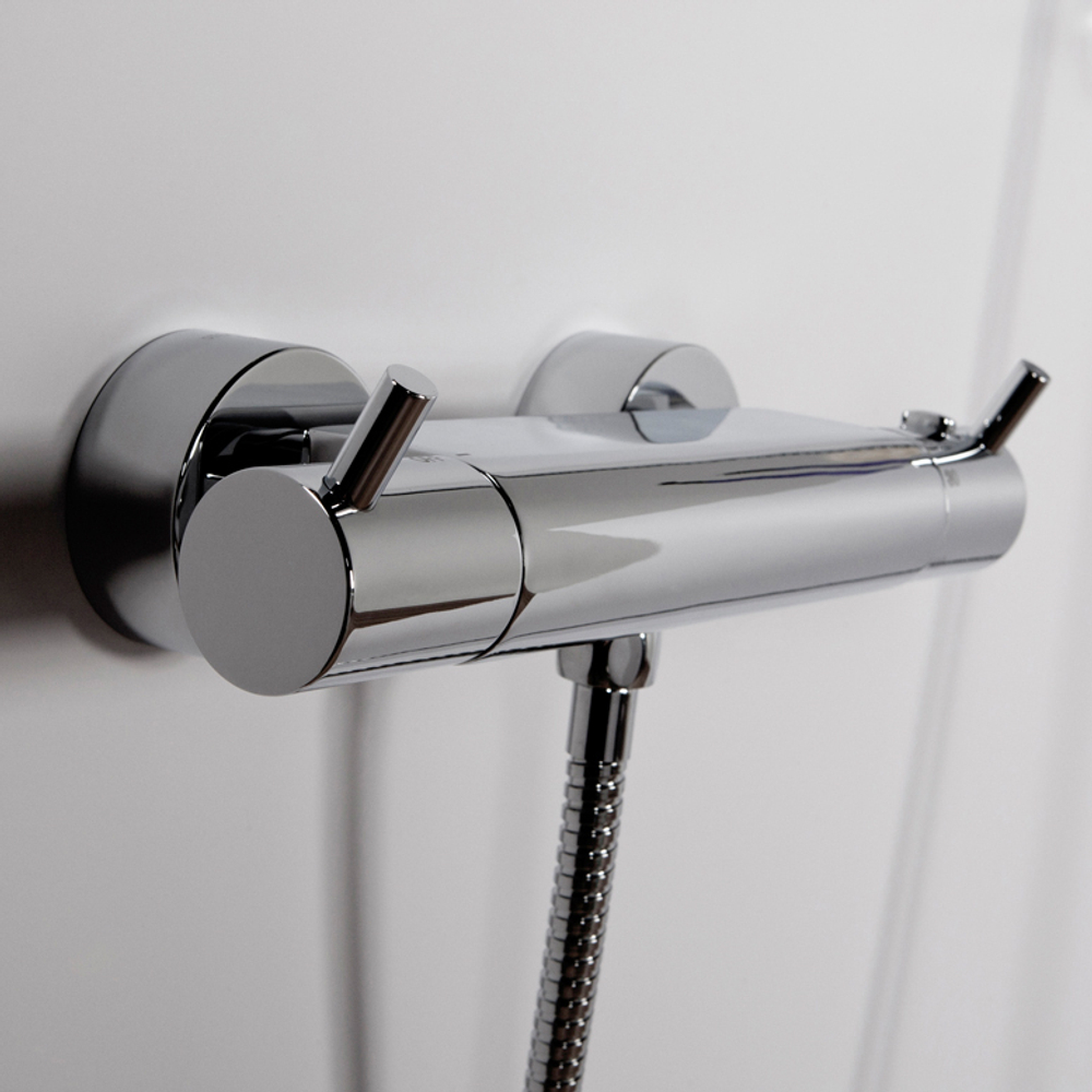 Steinberg Серия 100 Термостат для душа настенный 1/2“ с регулировкой температуры и расхода воды, с защитой от обратного потока, хром 100 3200