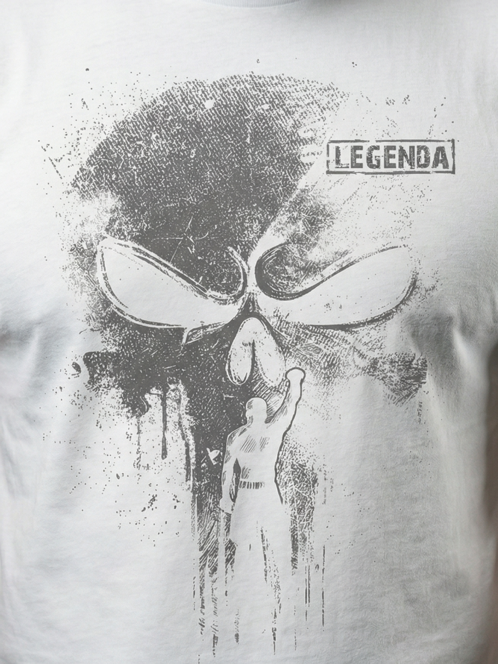 Футболка спортивная хлопковая мужская белая LEGENDA Череп Каратель