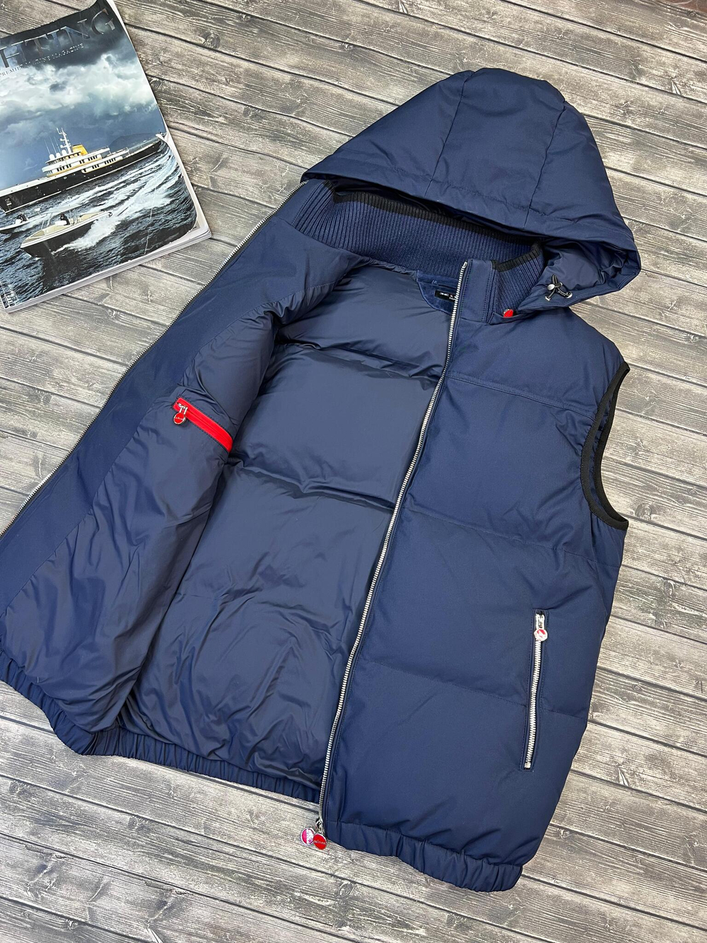 Жилет Kiton