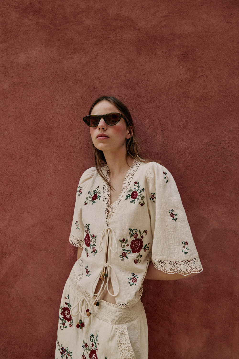 ZARA ТОП С ВЫШИВКОЙ, ЭКРЮ