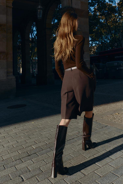 ZARA ДЛИННЫЕ БЕРМУДЫ С РЕМНЕМ, КОРИЧНЕВЫЙ