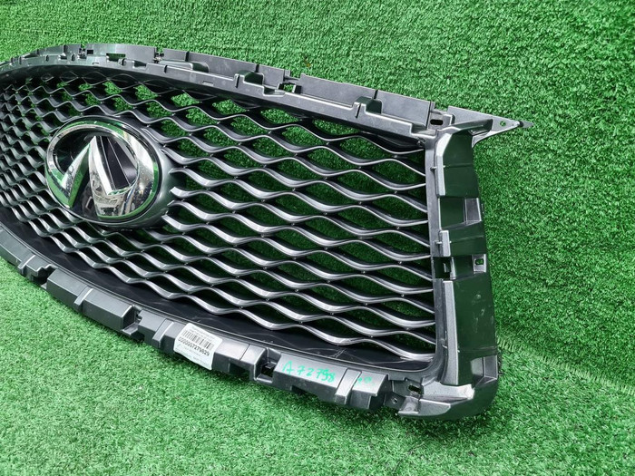 Решетка радиатора Infiniti QX50 2 (2017-н.в.)