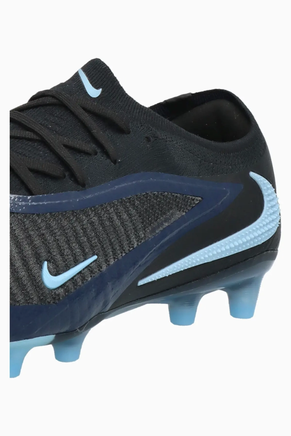 Бутсы Nike Phantom 6 Low Elite AG-Pro - черный