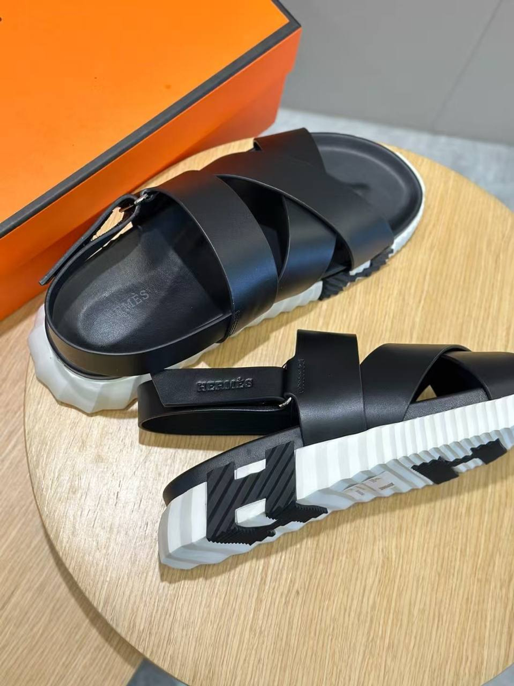 Сандалии Hermes