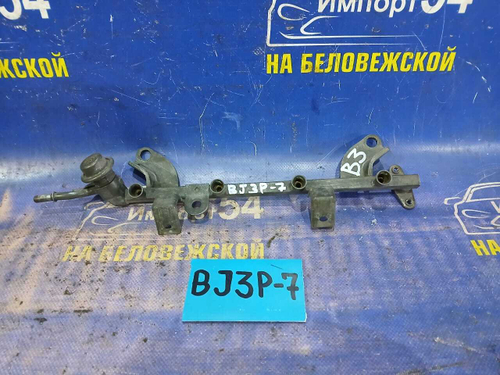 Топливная рейка MAZDA FAMILIA 2001