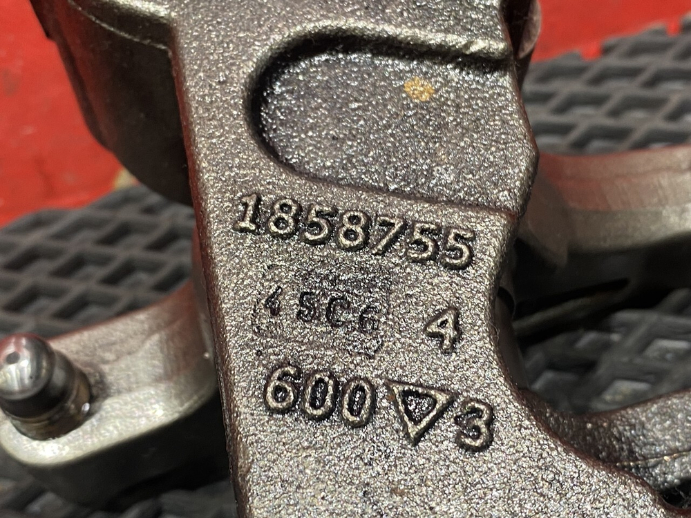 Вал рокеров в сборе 2018г.