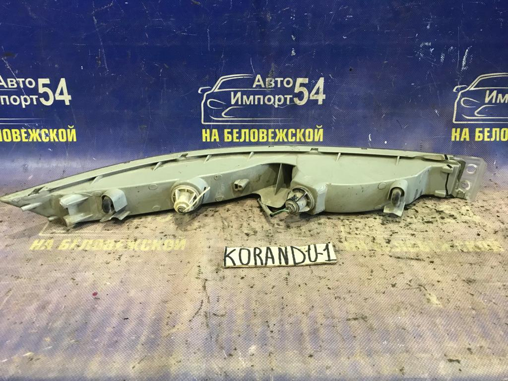 Габарит левый SSANGYONG KORANDO 1996