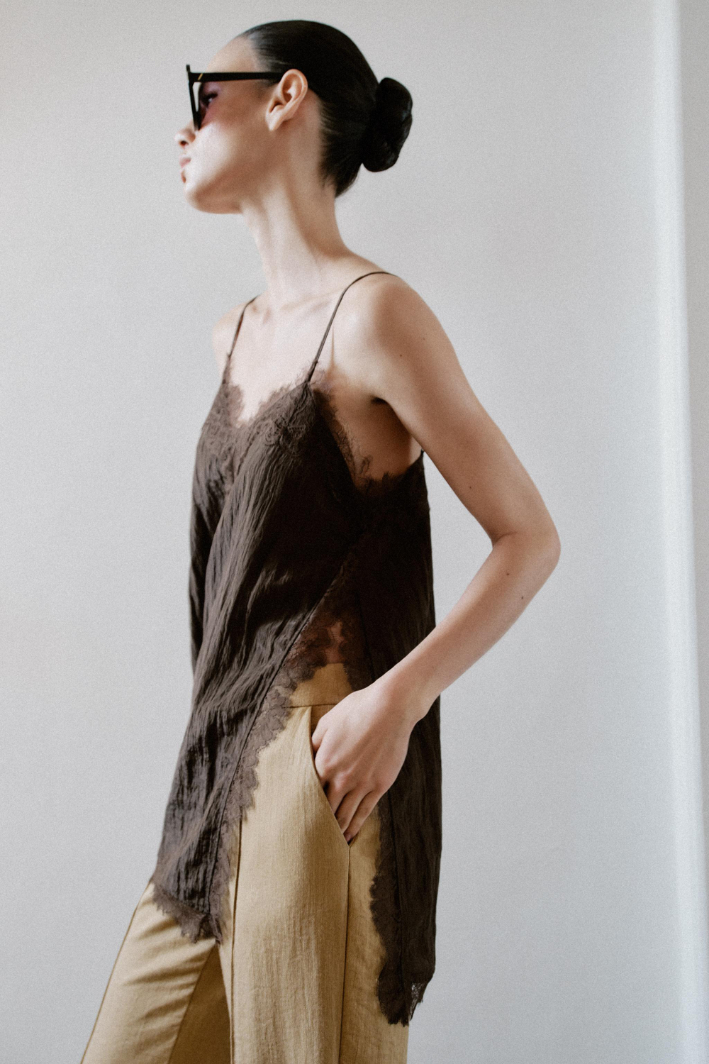 ZARA ТОП В БЕЛЬЕВОМ СТИЛЕ С КРУЖЕВОМ, КОРИЧНЕВЫЙ