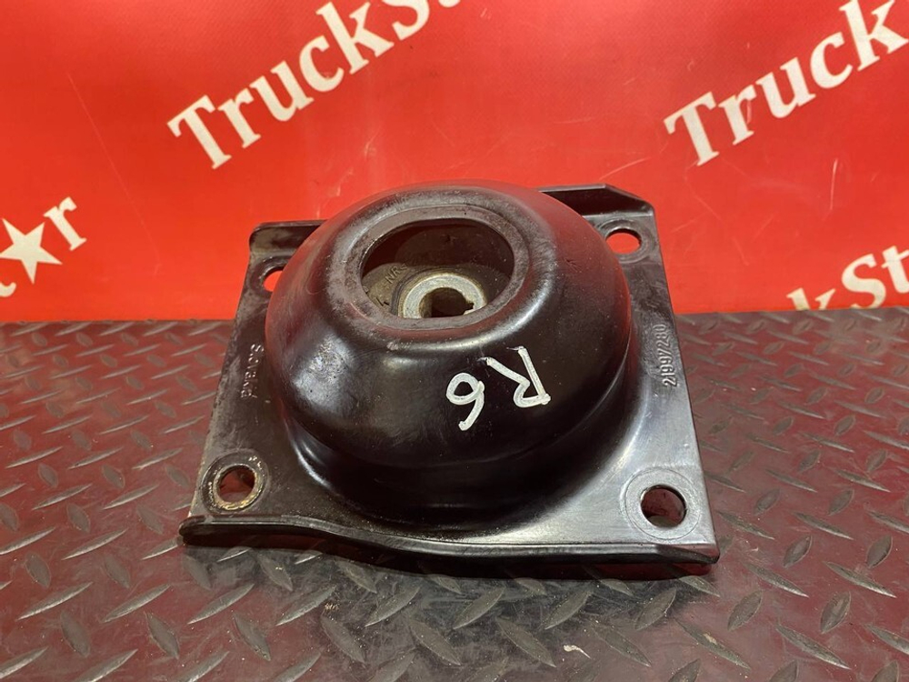 Подушка двигателя передняя