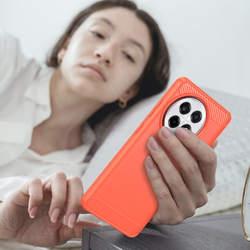 Мягкий защитный чехол красного цвета на OnePlus Ace 5, 5 Pro и 13R, серия Carbon (дизайн в стиле карбон) от Caseport