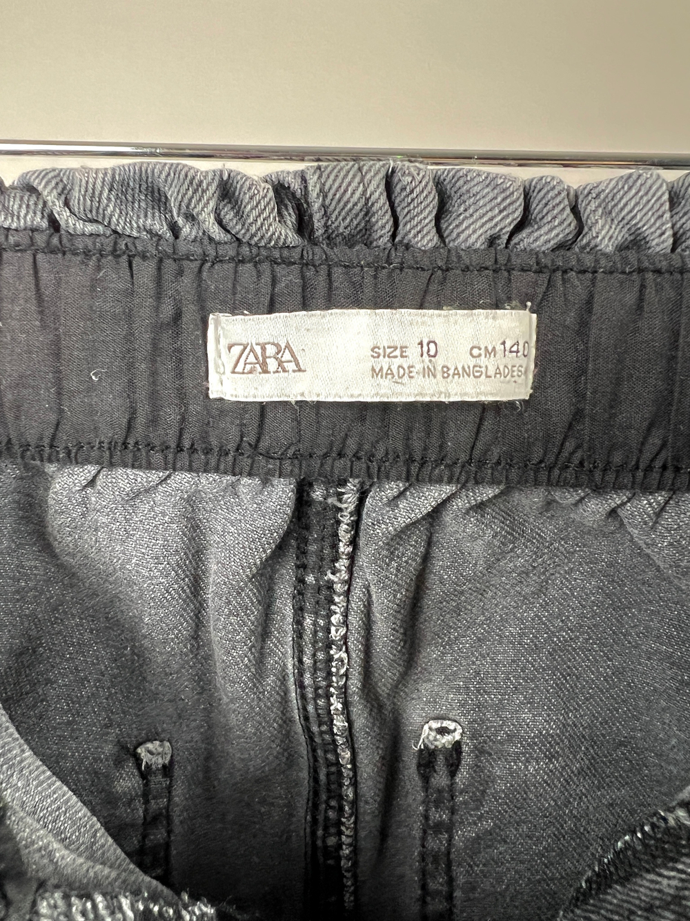 Джинсы Zara