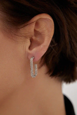 Серьги пусеты прямоугольники, усыпанные серыми кристаллами, оттенок "теплое" серебро