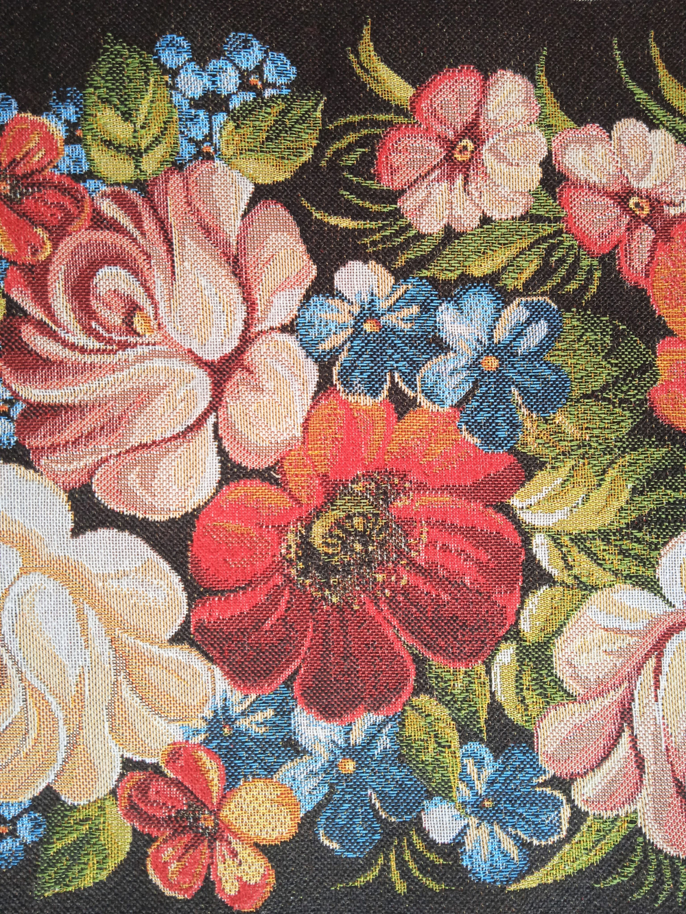 Гобеленовая столешница Цветы на черном 30х90