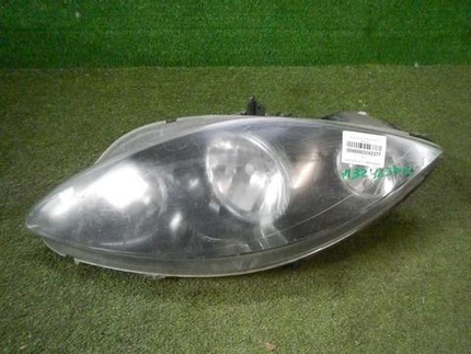 Фара левая SEAT Altea (2004-2009) галоген