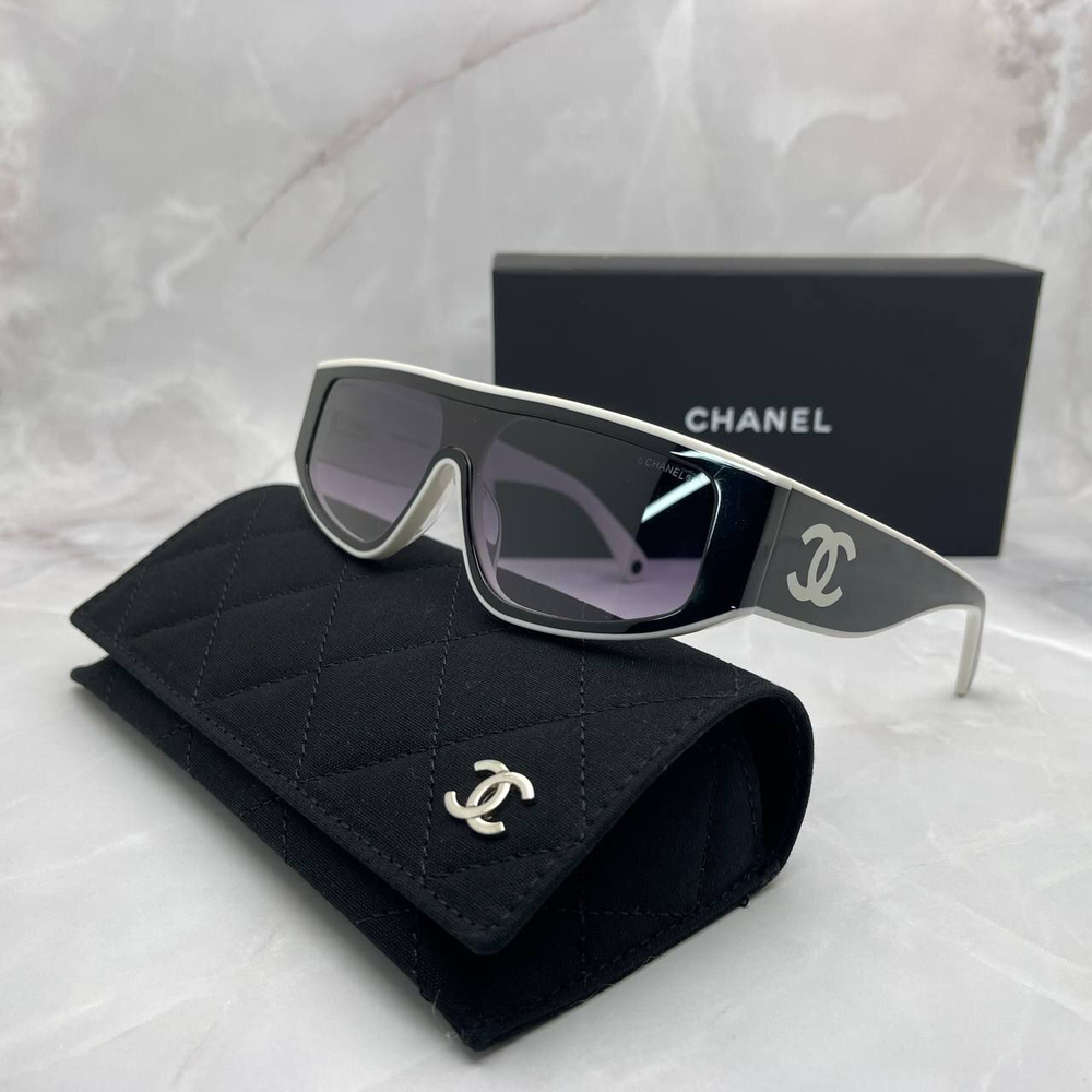 Солнцезащитные очки CHANEL