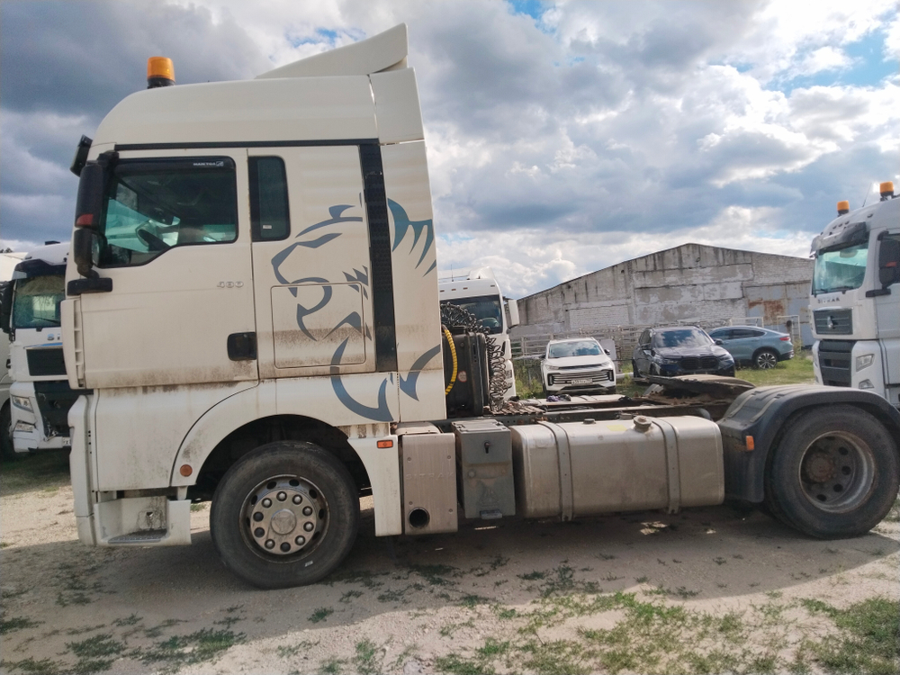 SITRAK C7H 4x2 Седельный тягач ZZ4186V361HE (Дизельный, 12,4 л, 480 л.с., АТ)