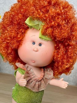 Кукла Nines виниловая 30см MIA SUMMER в пакете (2220)