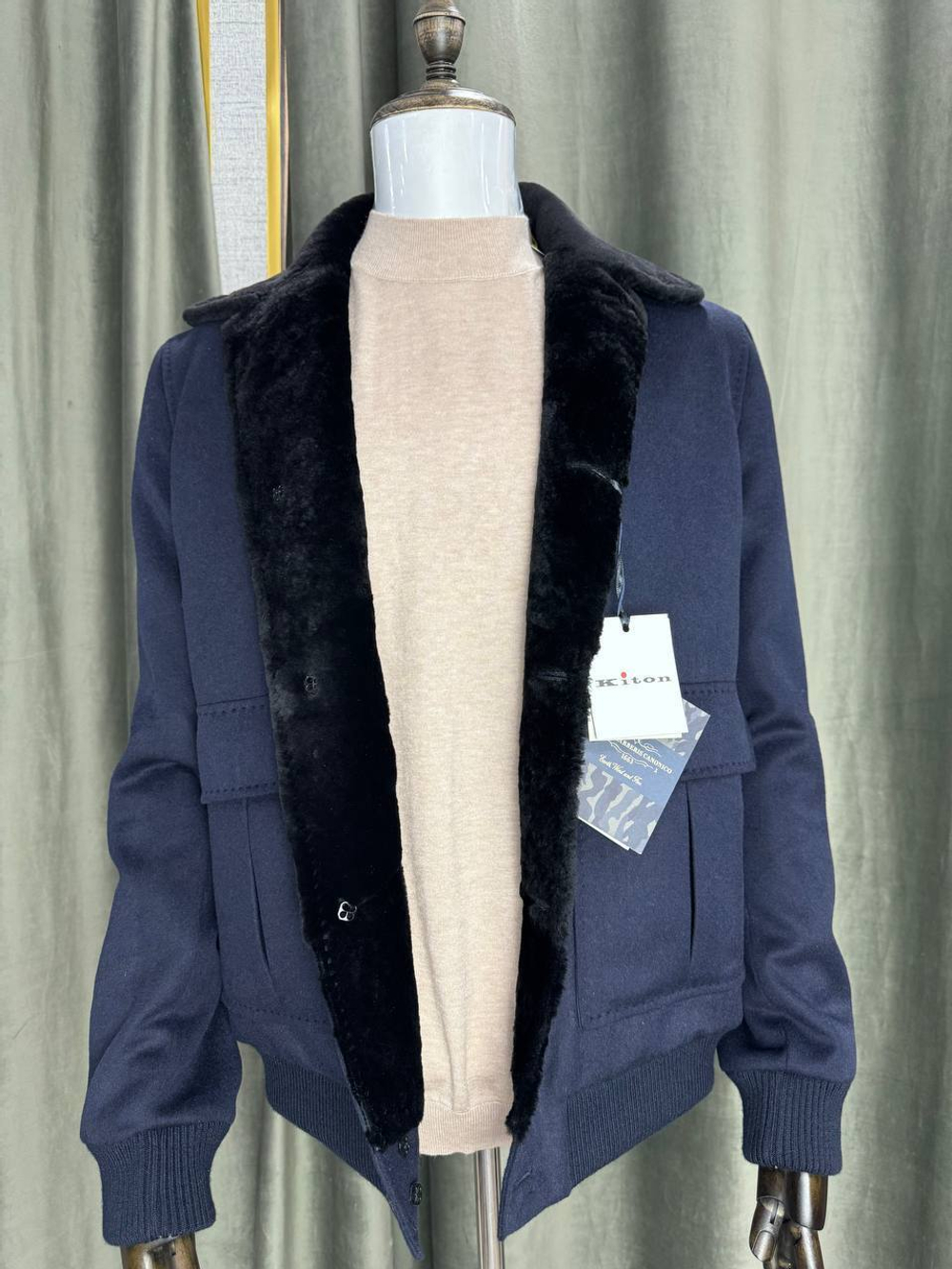 Пуховик Kiton