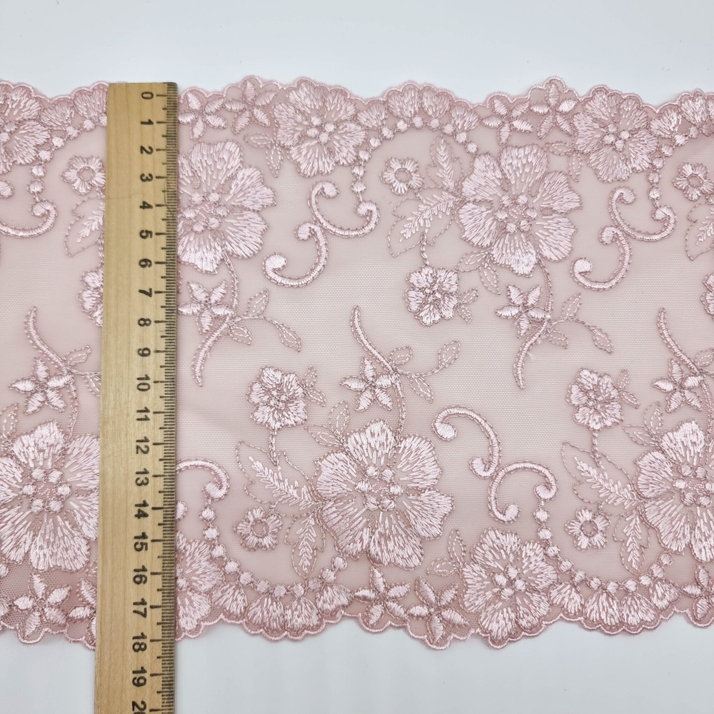 Вышивка на сетке ПУДРА, 18см