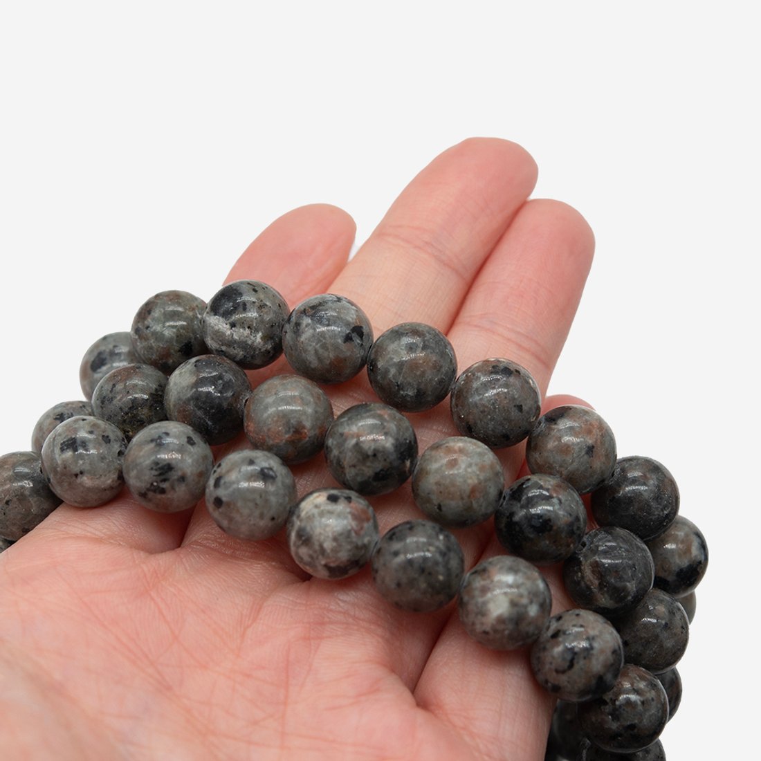 Нефелиновый сиенит (йооперлит) натуральный, шар 10,7мм