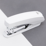 Степлер DELI  до 15 листов, ассорти