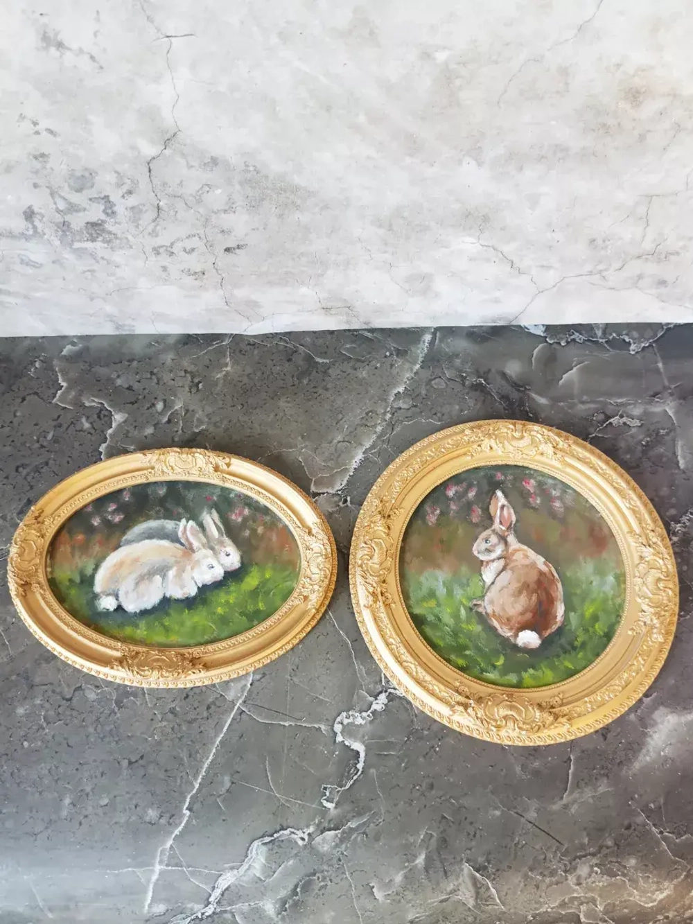 Картина овальной рамке