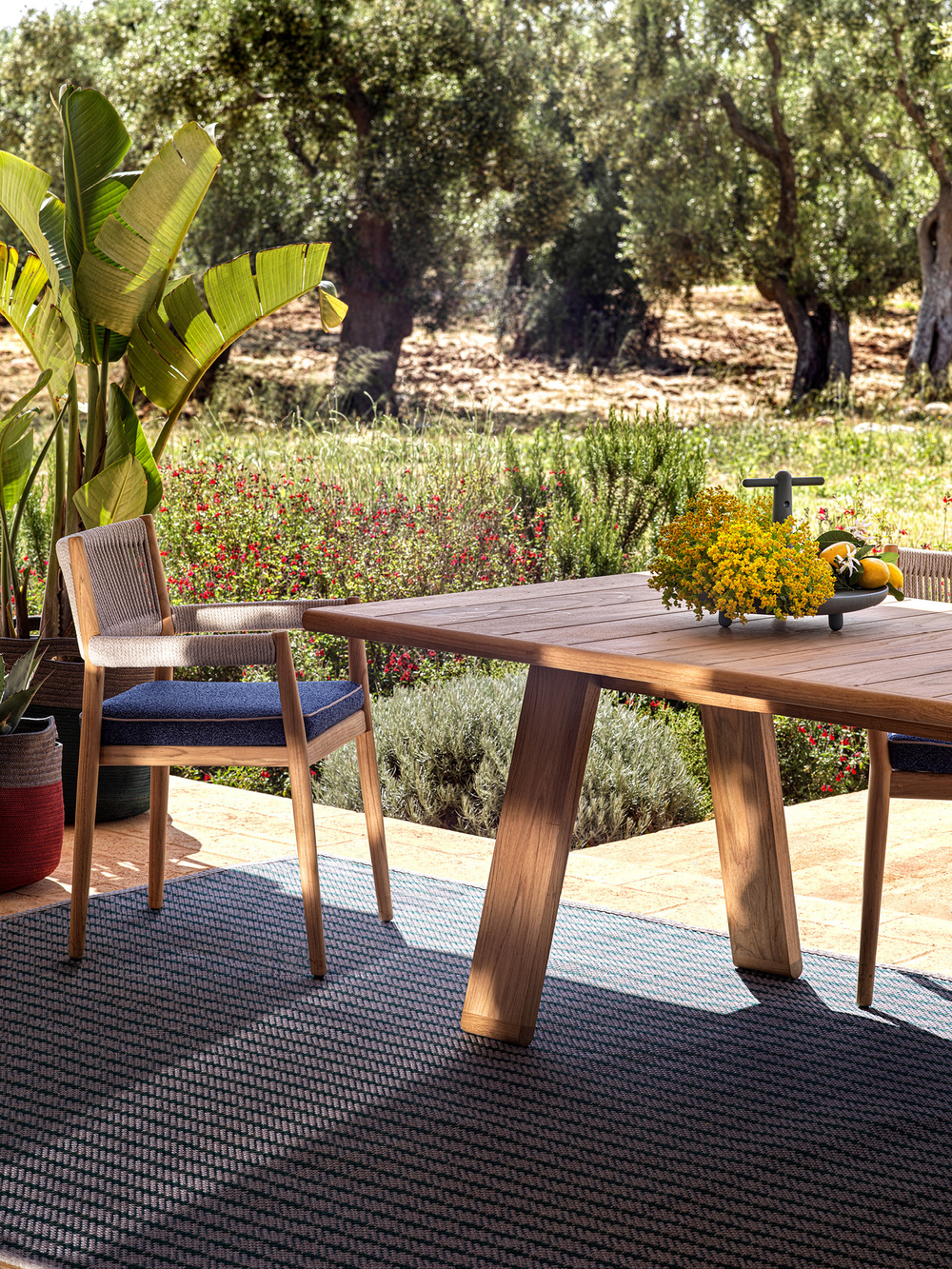 Стол Cassina DINE OUT