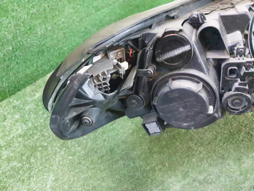 Битая Фара левая Hyundai Tucson 3 (2015-2018) LED