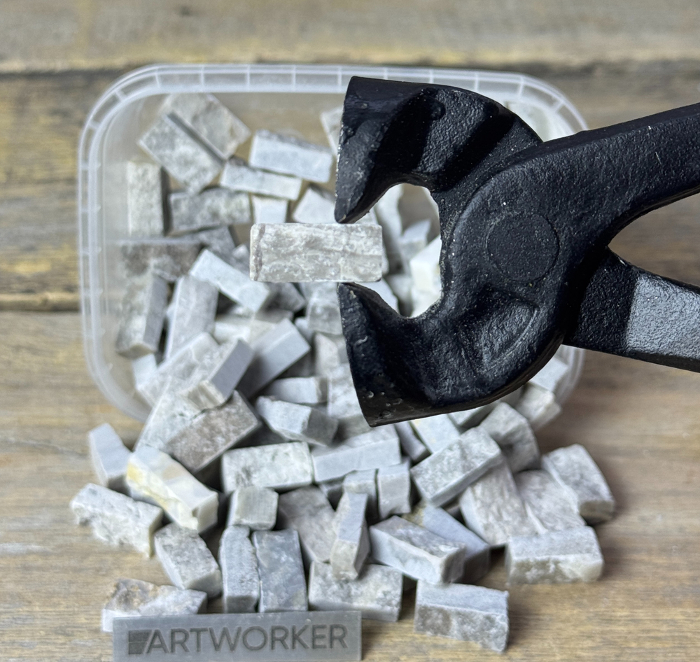 Колотый натуральный камень NS359, 350гр