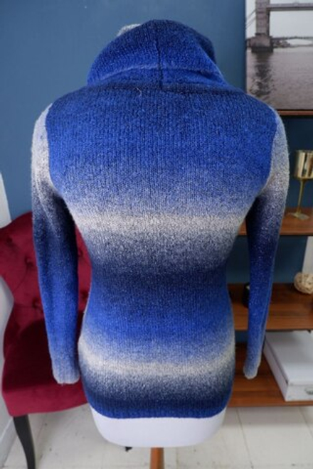 Джемпер White Stag красивый 40 размер