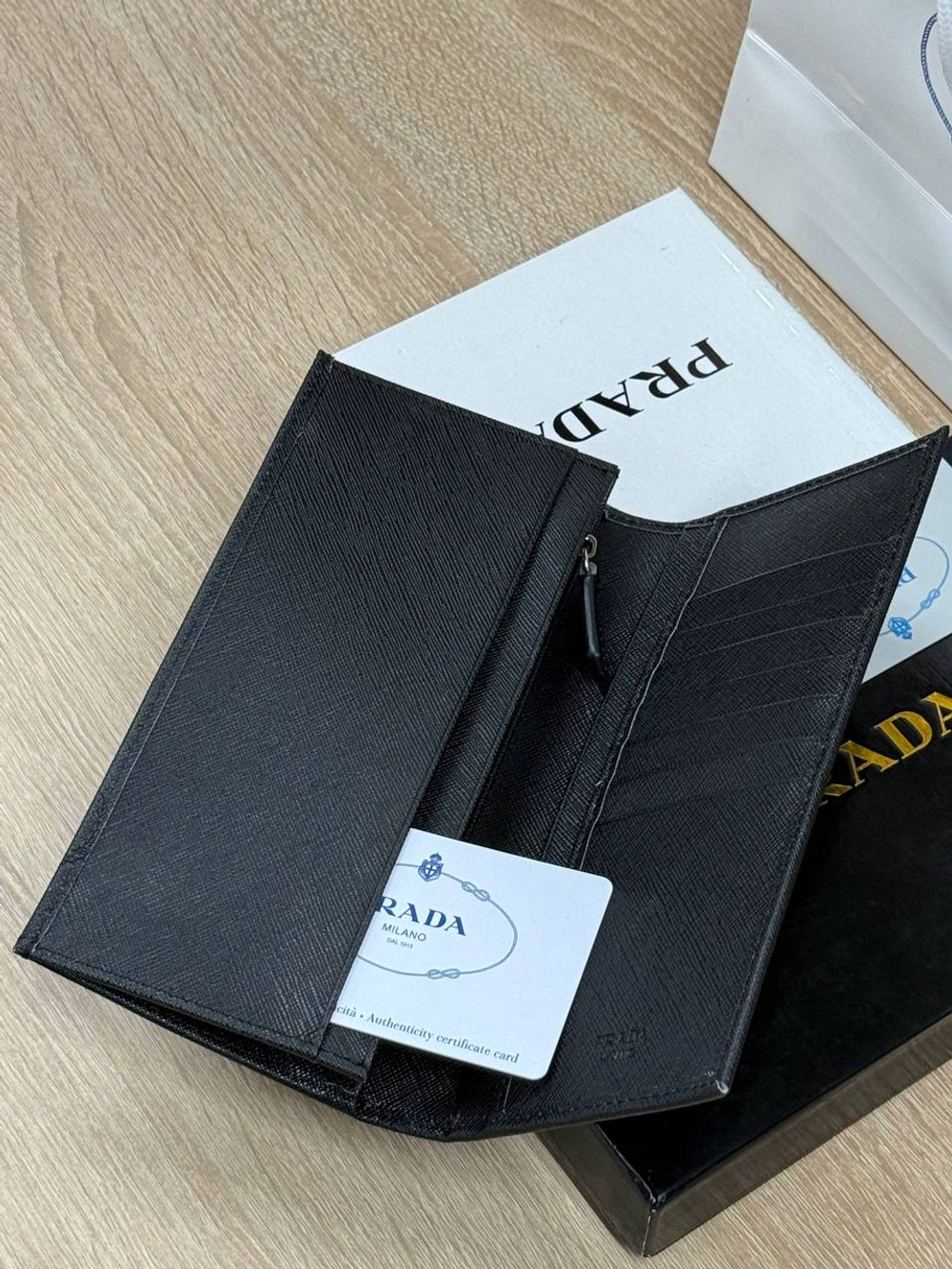 Кошелек Prada