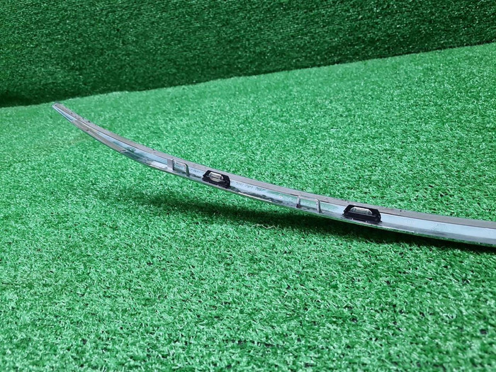 Молдинг крышки багажника Mercedes E W213 (16-21)