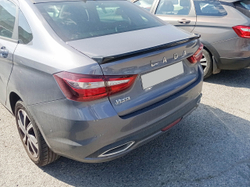 Спойлер крышки багажника Vesta NG черный глянец