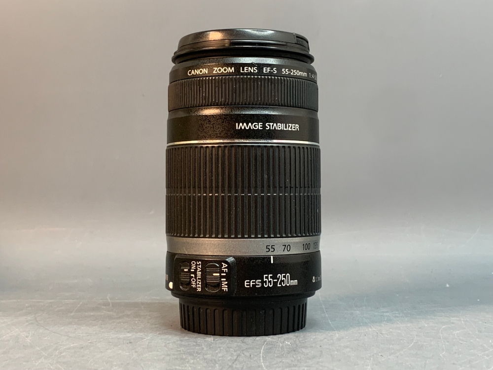 Canon EF-S 55-250mm 4-5.6 IS
