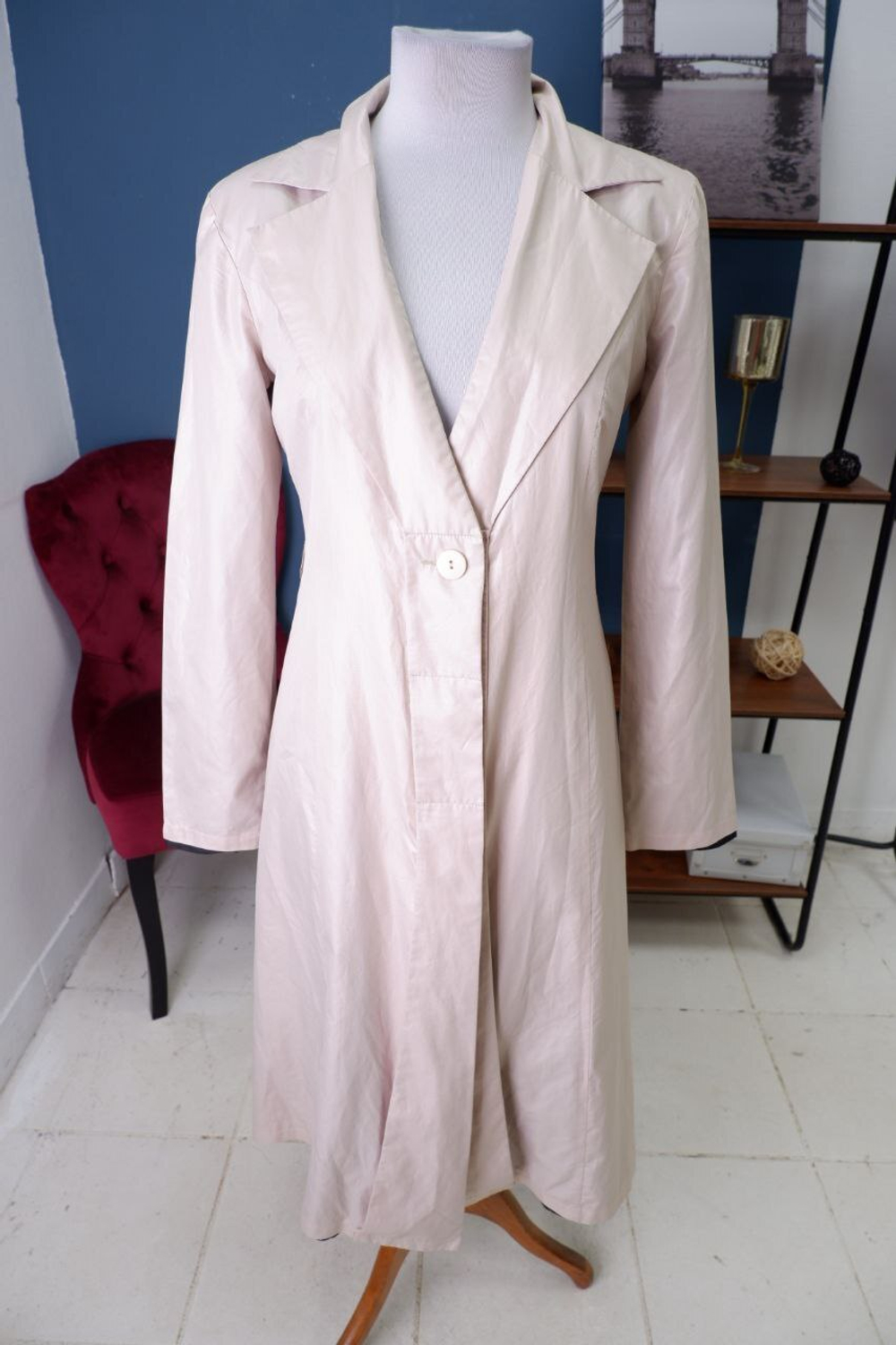 Плащ Панинтер светлый 42 размер