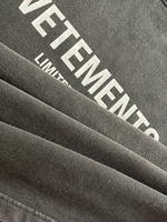 Футболка Vetements