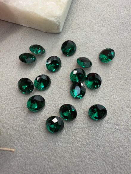 Шатон Chatone 8 мм (ss39), Emerald