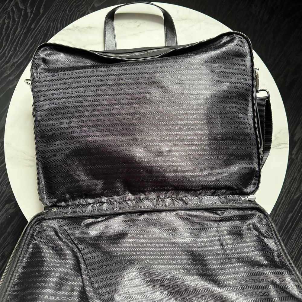 Ручная кладь Prada