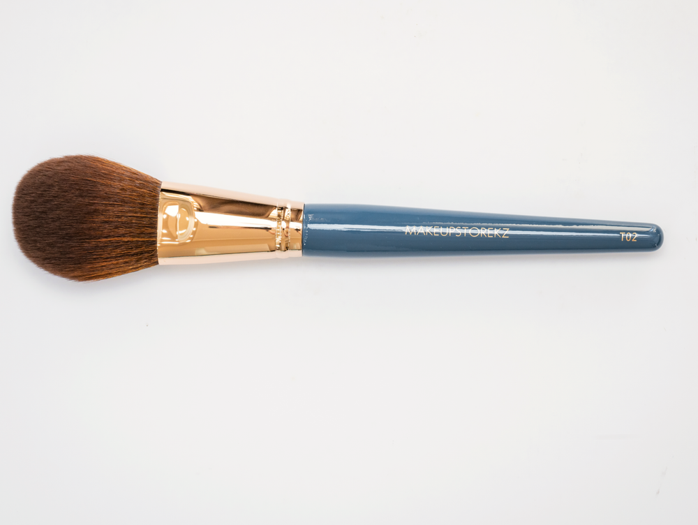 MAKEUPSTOREKZ Кисть для пудры Таклон/ Т02