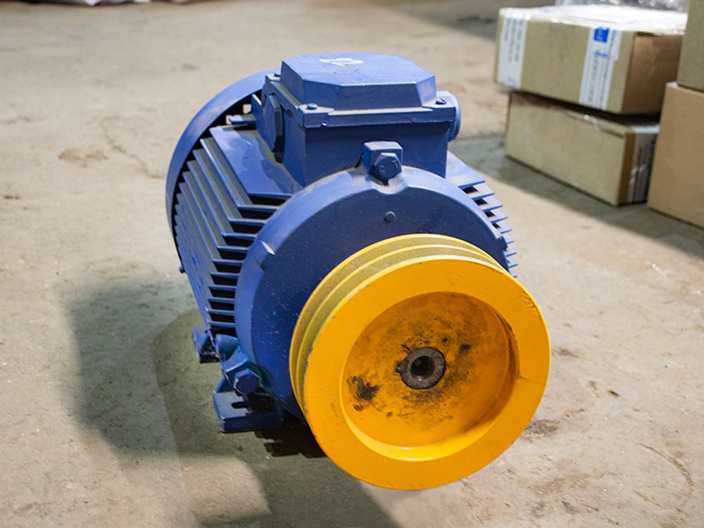 Электродвигатель со шкивом К22